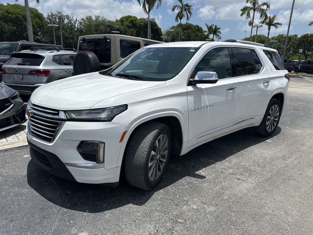 2023 Chevrolet Traverse Premier photo 2