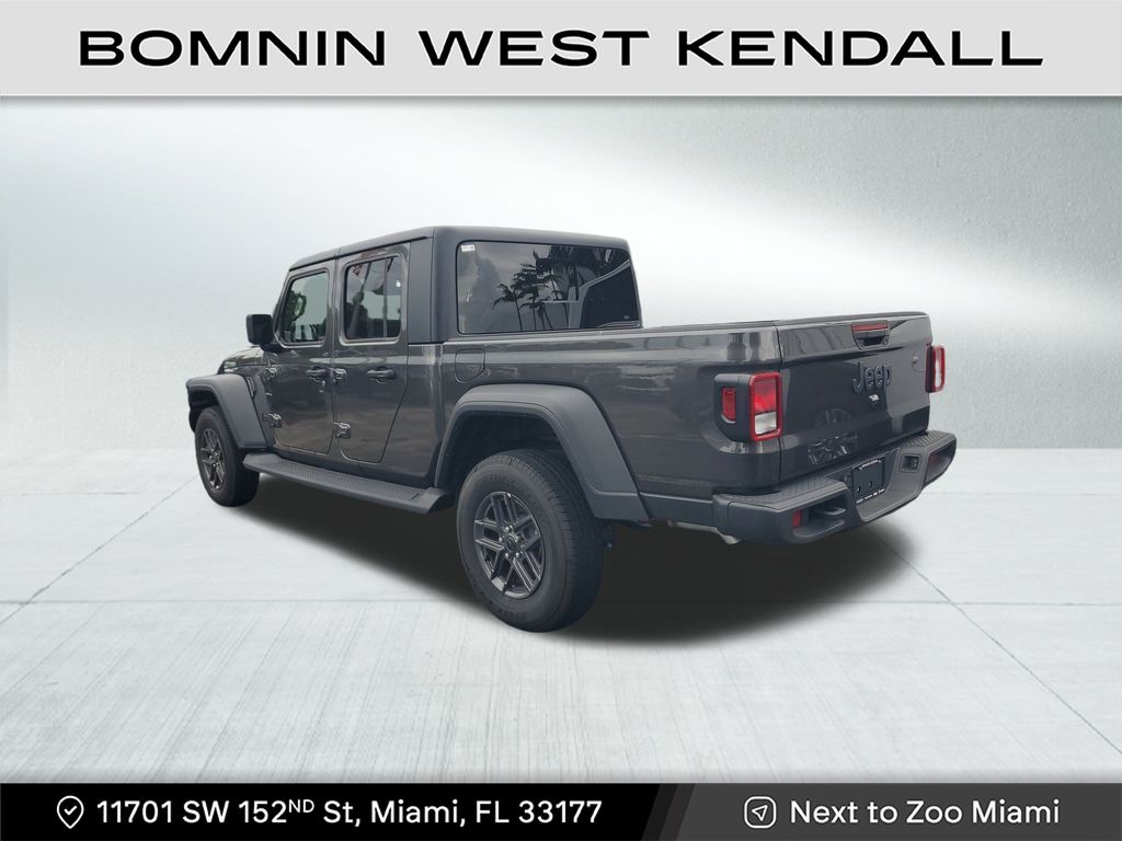 2025 Jeep Gladiator Sport photo 4