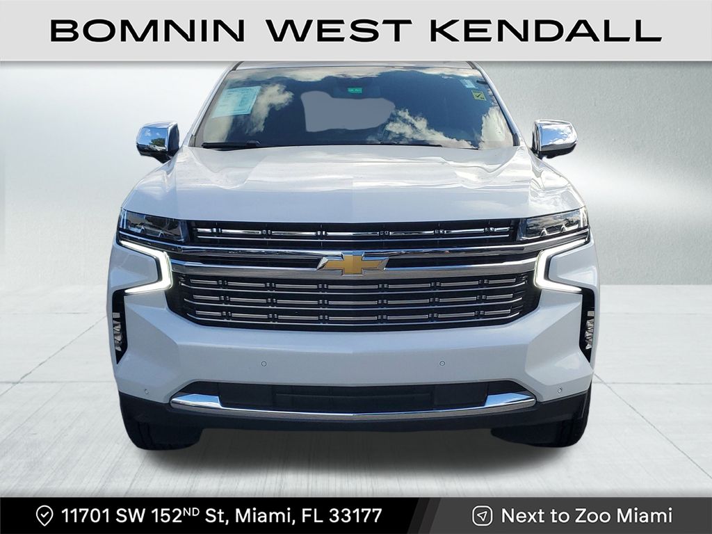 2023 Chevrolet Suburban Premier photo 2