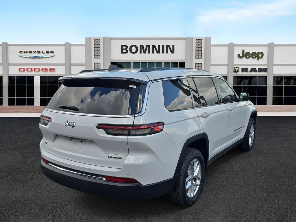 Used 2022 Jeep Grand Cherokee L Laredo SUV