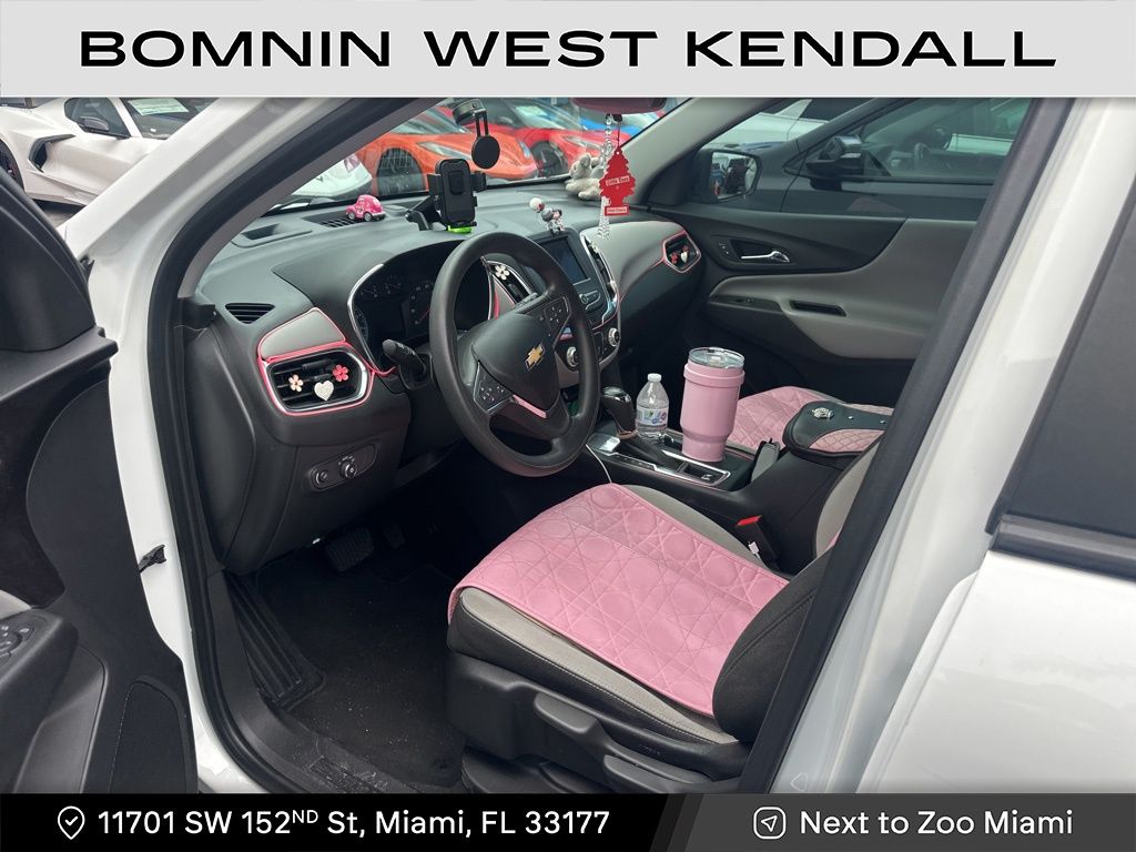 2021 Chevrolet Equinox LS photo 3