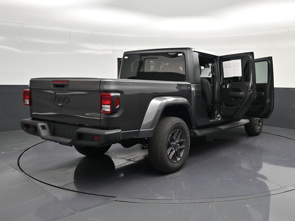 2025 Jeep Gladiator Sport S - Photo 35
