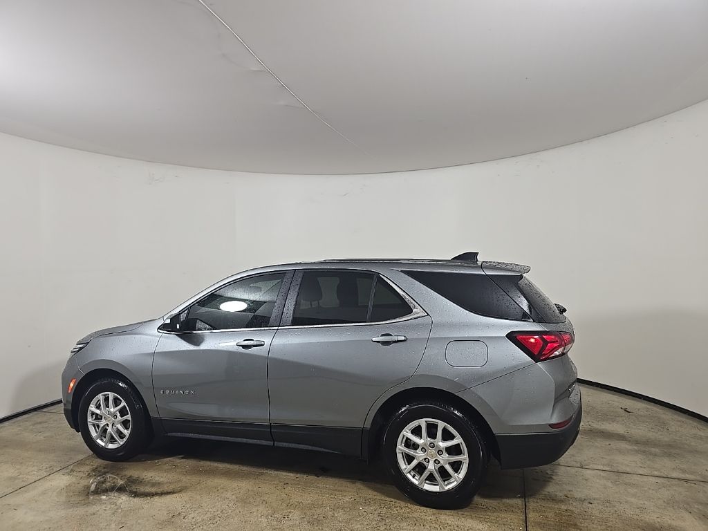 2024 Chevrolet Equinox LT photo 4