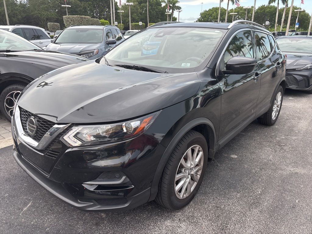 2020 Nissan Rogue Sport SV photo 2
