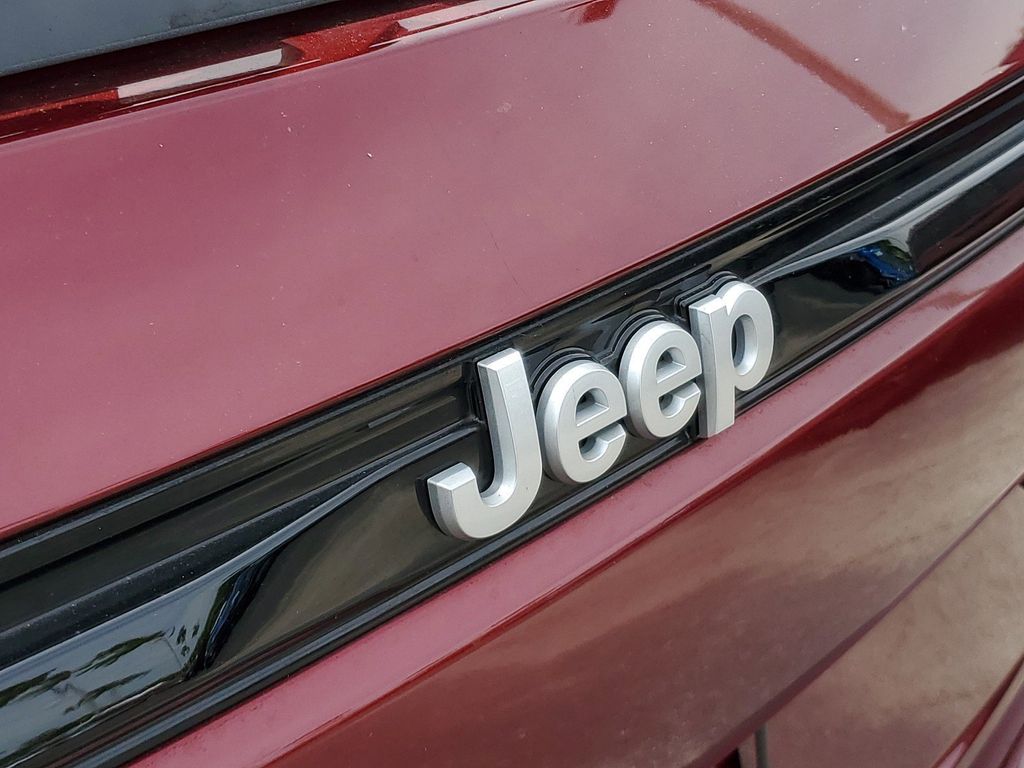 2024 Jeep Grand Cherokee Overland - Photo 6