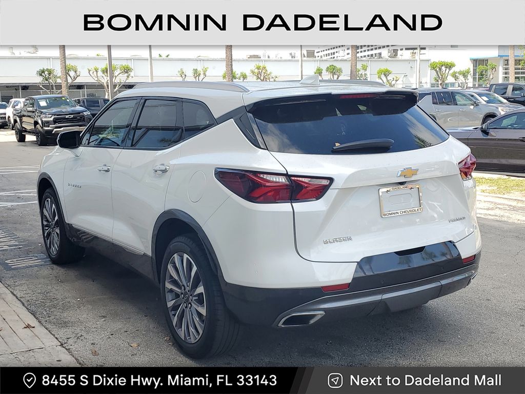 2022 Chevrolet Blazer Premier photo 3
