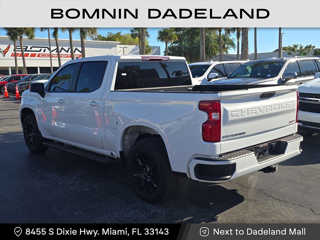 2025 Chevrolet Silverado 1500 RST photo 3