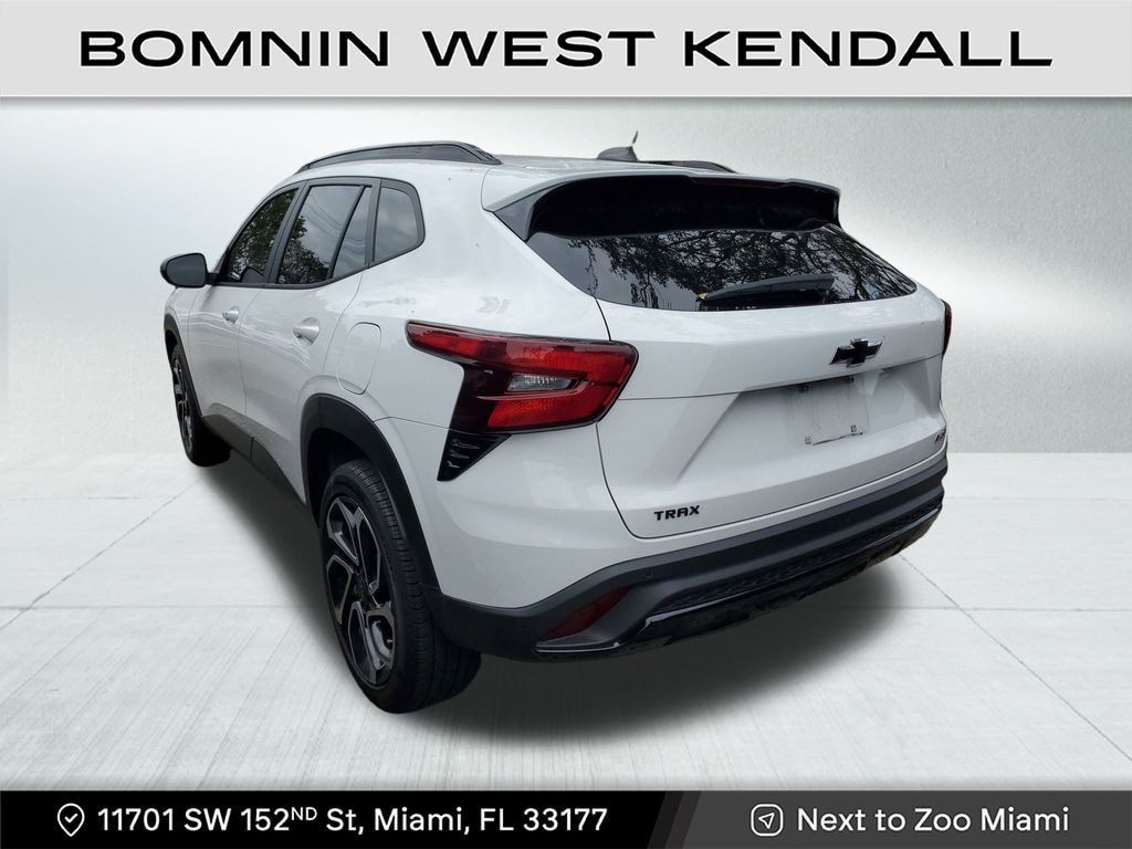 Used 2025 Chevrolet Trax 2RS SUV