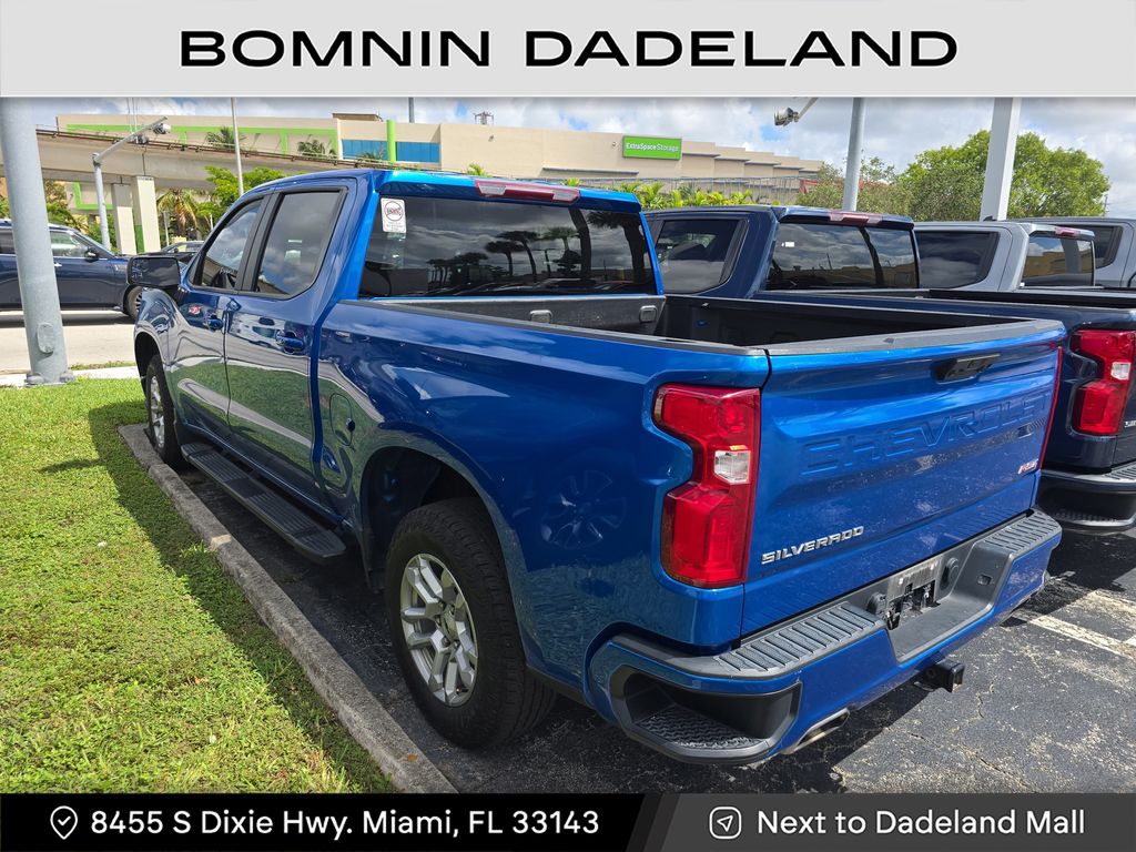 2023 Chevrolet Silverado 1500 RST photo 2