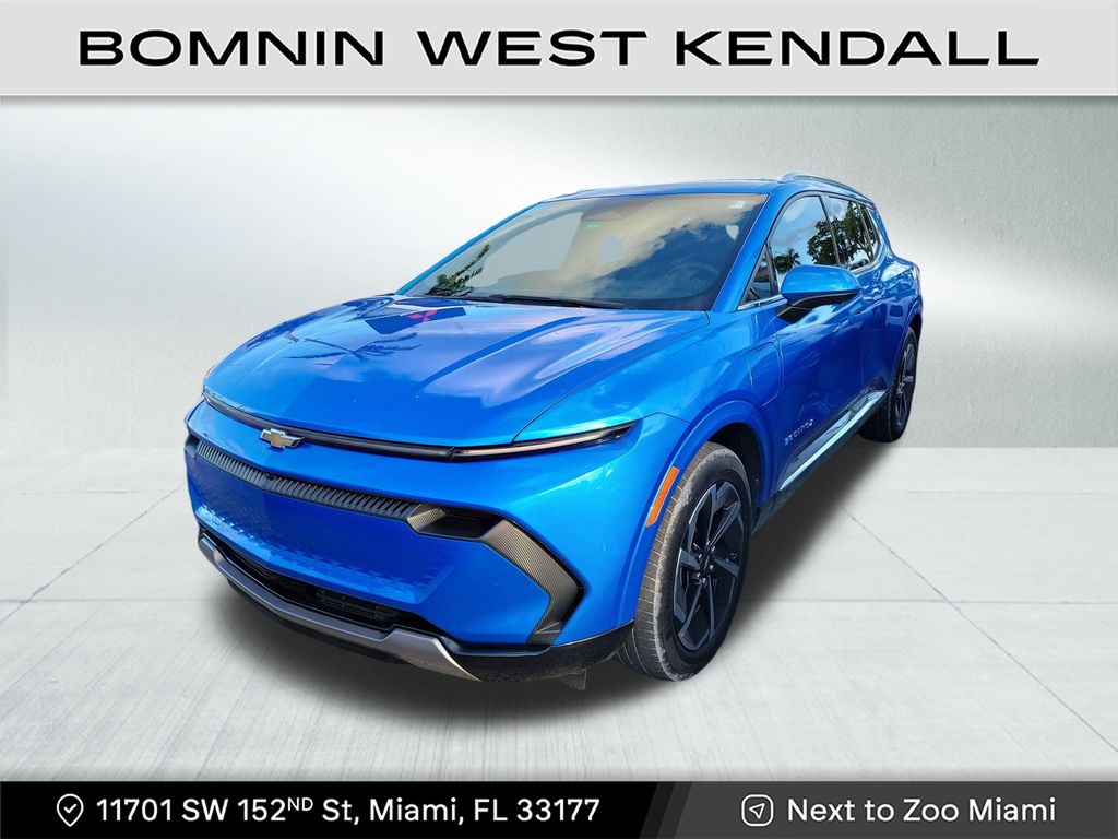2024 Chevrolet Equinox EV 1LT photo 2