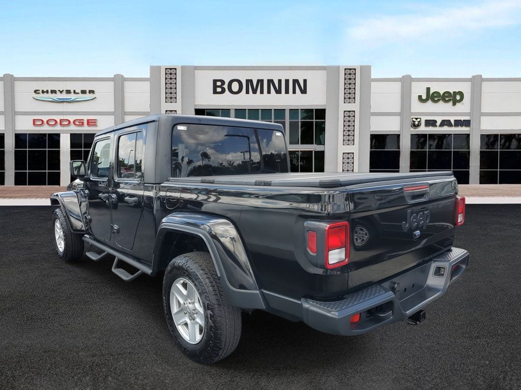 Used 2021 Jeep Gladiator Sport Truck