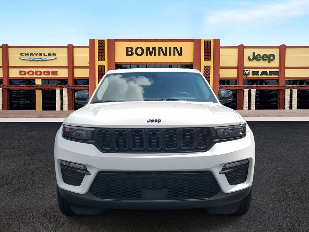 2025 Jeep Grand Cherokee Limited photo 2