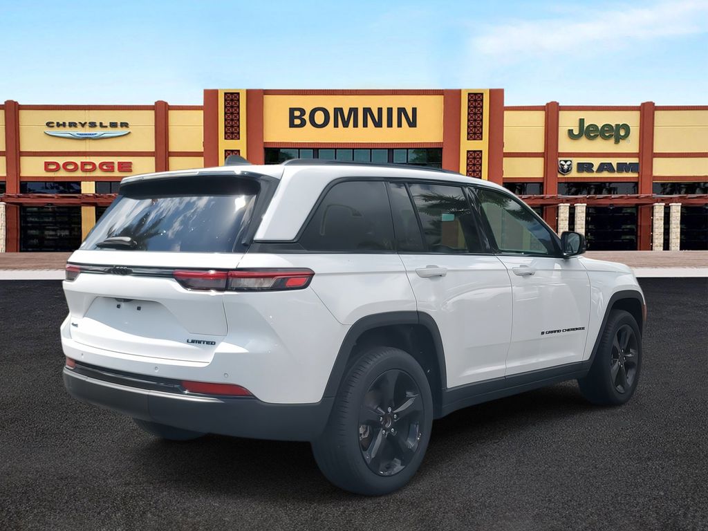2025 Jeep Grand Cherokee Limited photo 4