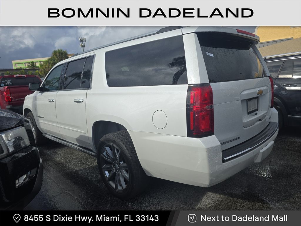 2018 Chevrolet Suburban Premier photo 2