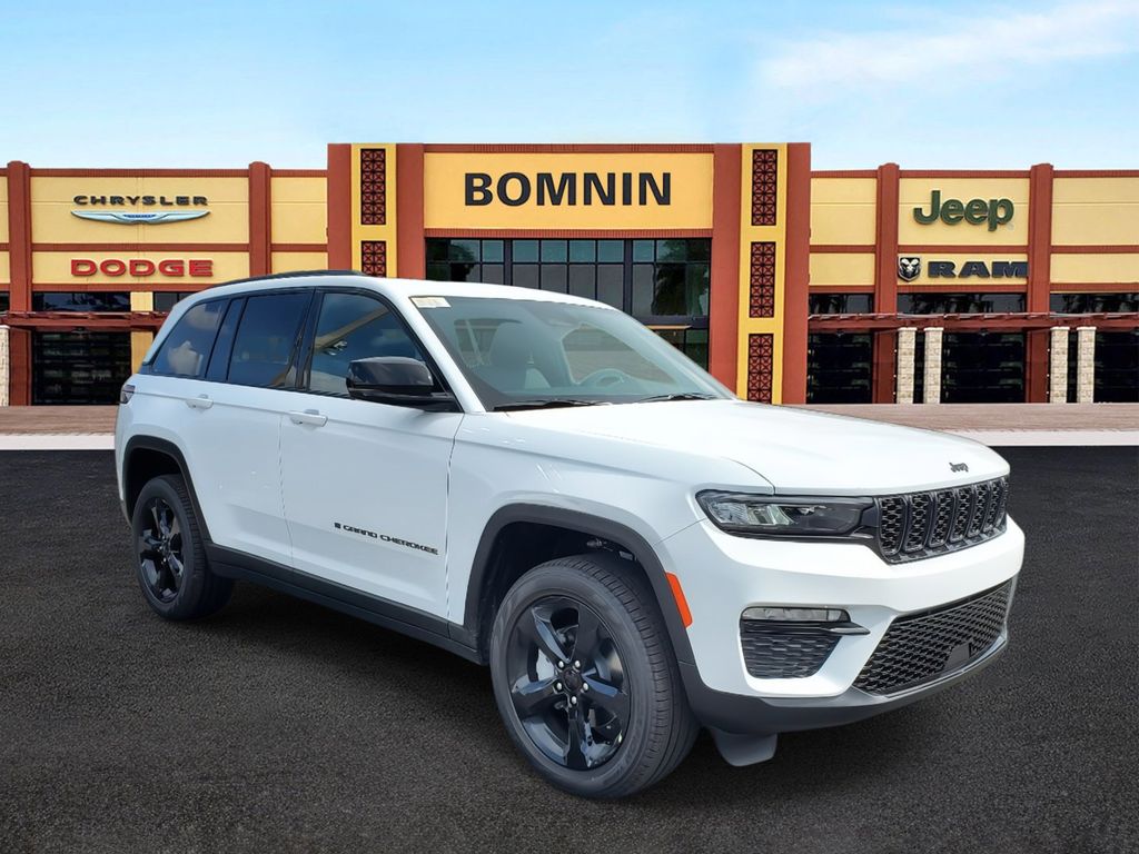 2025 Jeep Grand Cherokee Limited photo 2