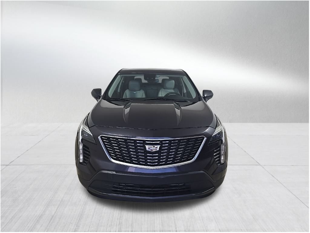 2023 Cadillac XT4 Luxury photo 3