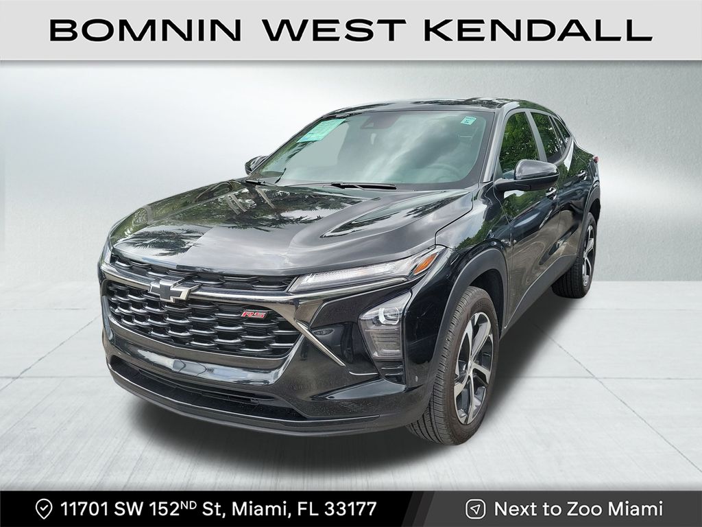 2024 Chevrolet Trax photo 2