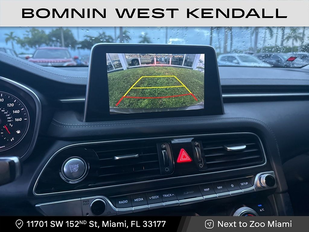 2021 Genesis G70 2.0T photo 2