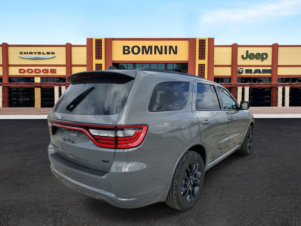 2025 Dodge Durango GT photo 3