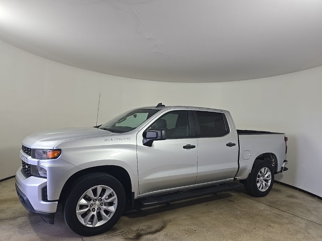 2022 Chevrolet Silverado 1500 Custom photo 2
