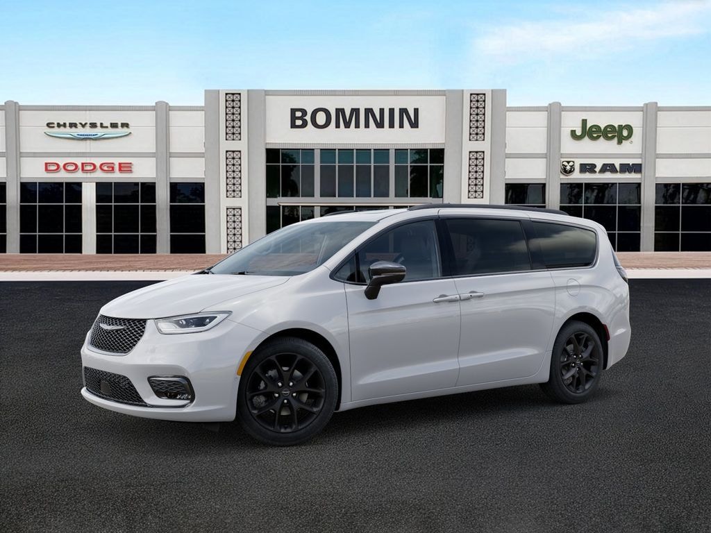 New 2026 Chrysler Pacifica Limited Passenger Van