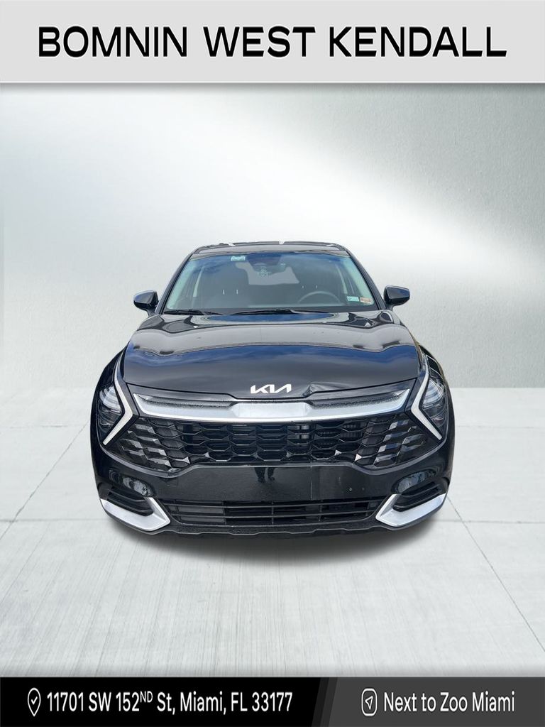 2024 Kia Sportage Hybrid LX photo 2