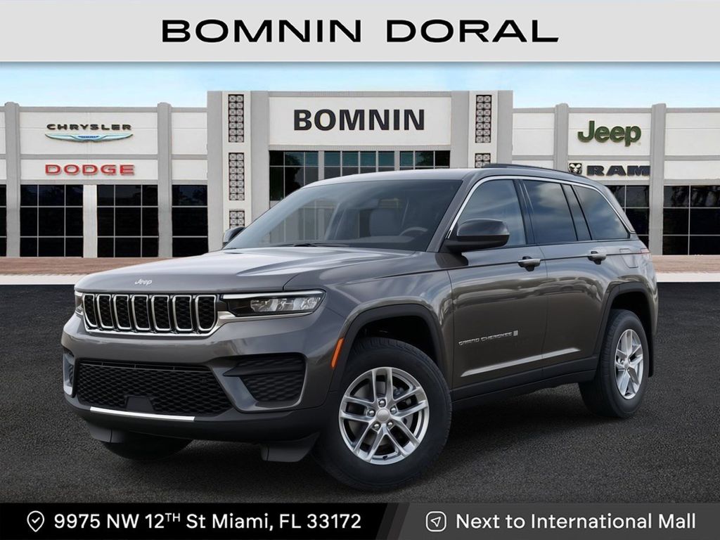 2025 Jeep Grand Cherokee Laredo's photo