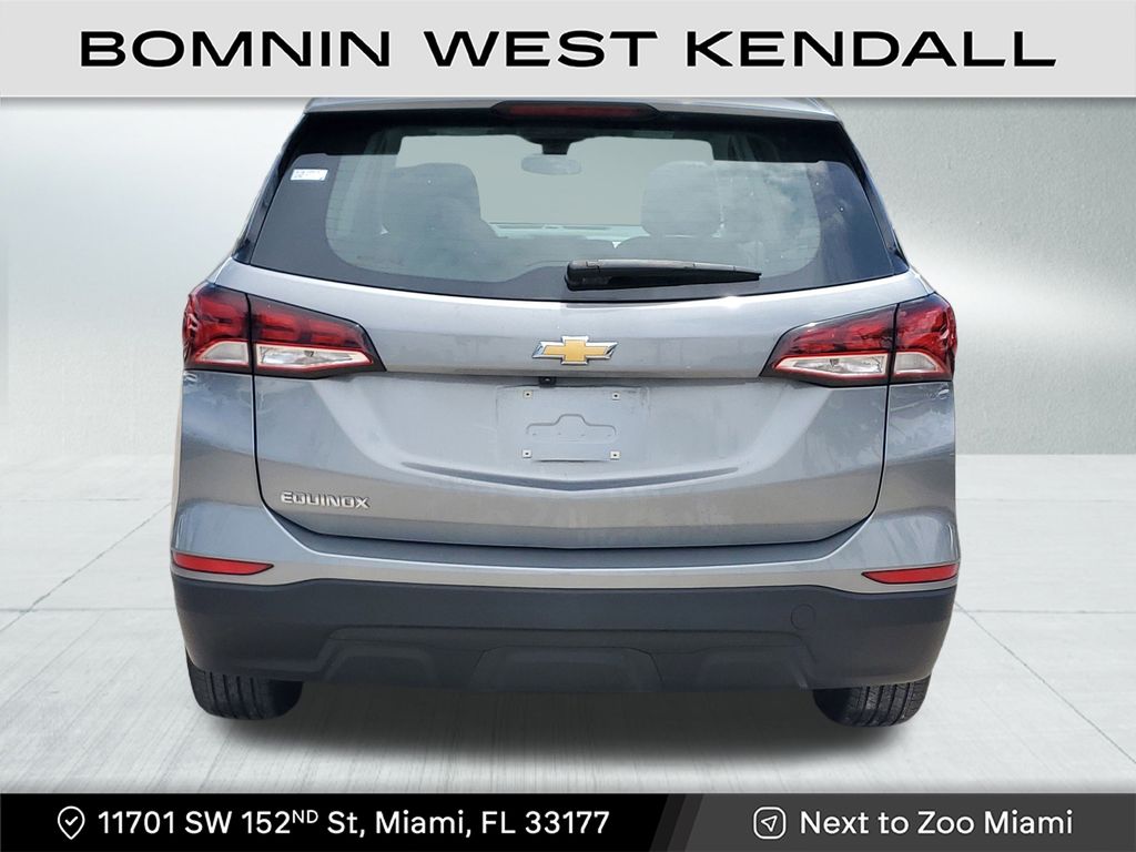 2023 Chevrolet Equinox LS photo 4