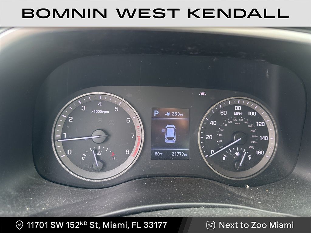 2019 Hyundai Tucson Sport photo 2