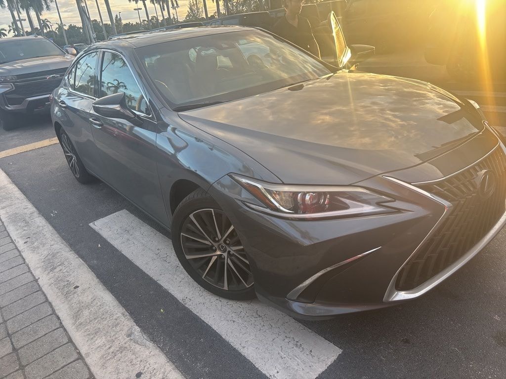 Used 2024 Lexus ES Sedan