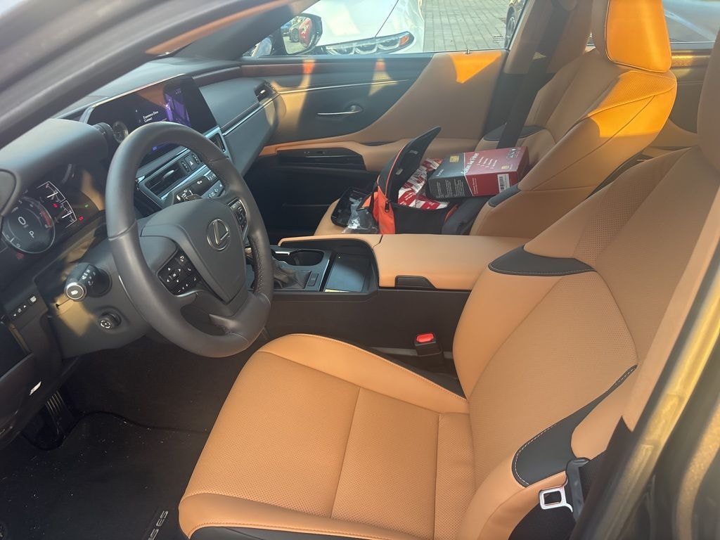 Used 2024 Lexus ES Sedan