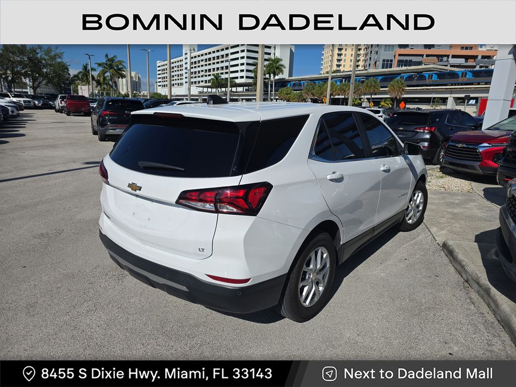 2024 Chevrolet Equinox LT photo 4