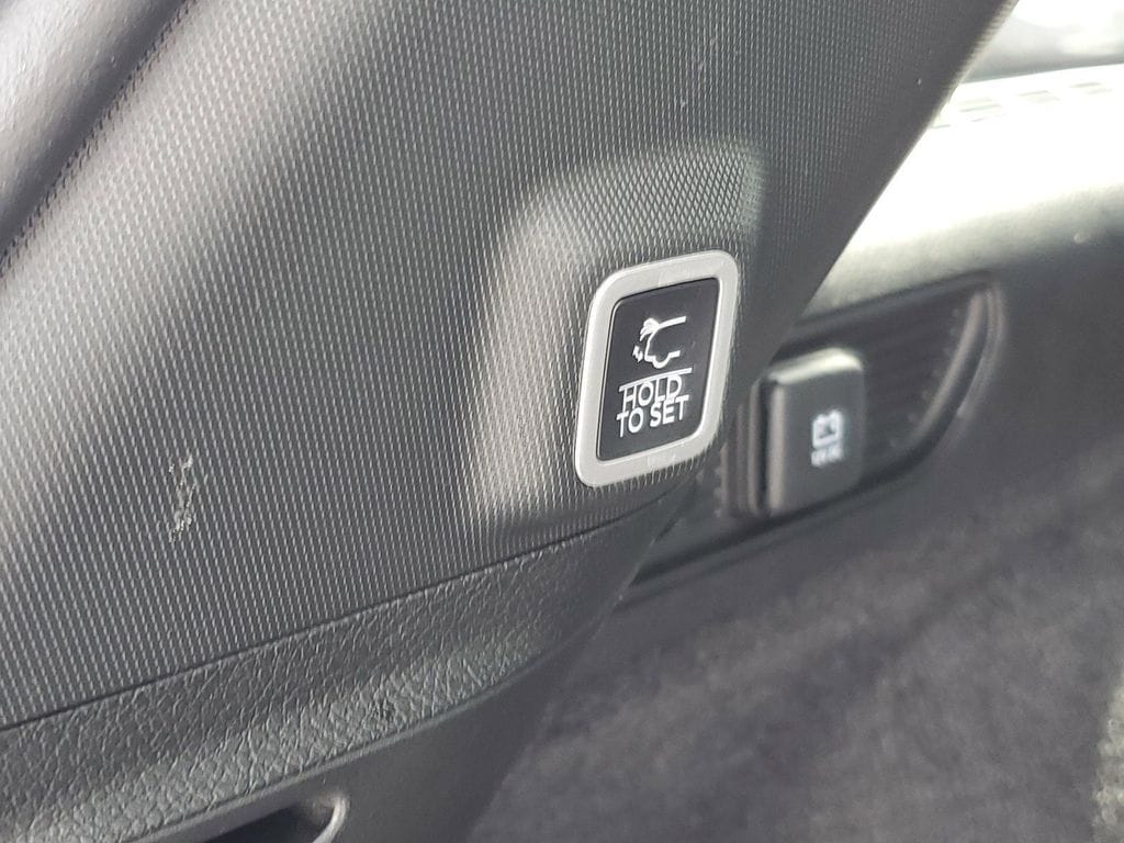 2024 Jeep Grand Cherokee Overland - Photo 8