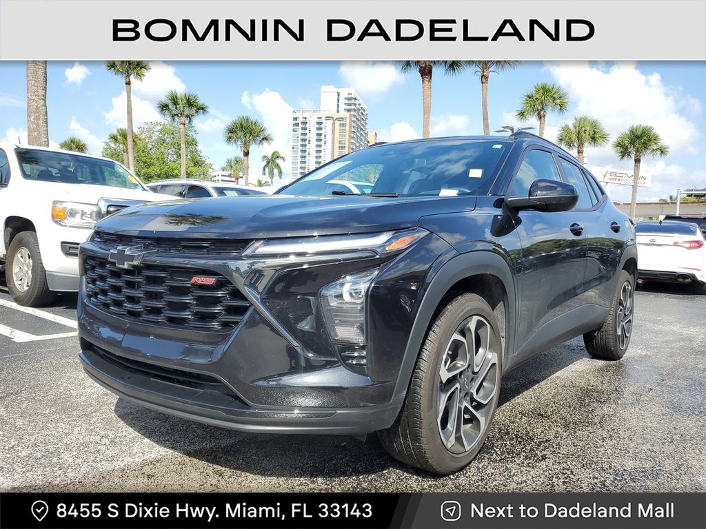 2024 Chevrolet Trax photo 2