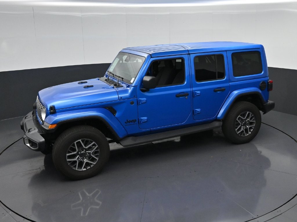 2025 Jeep Wrangler 4-Door Sahara - Photo 22
