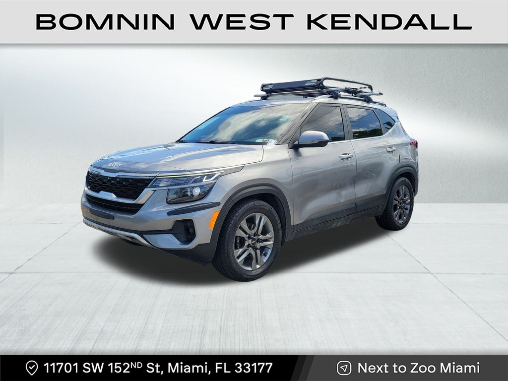 2023 Kia Seltos S photo 2