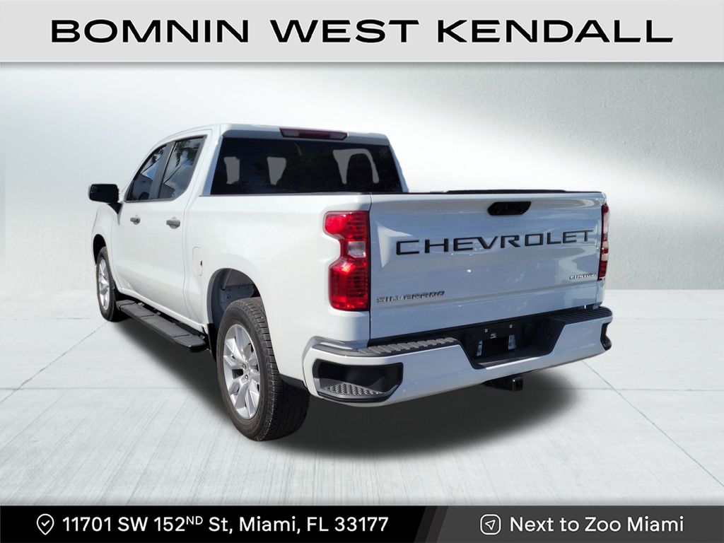 2022 Chevrolet Silverado 1500 Custom photo 4