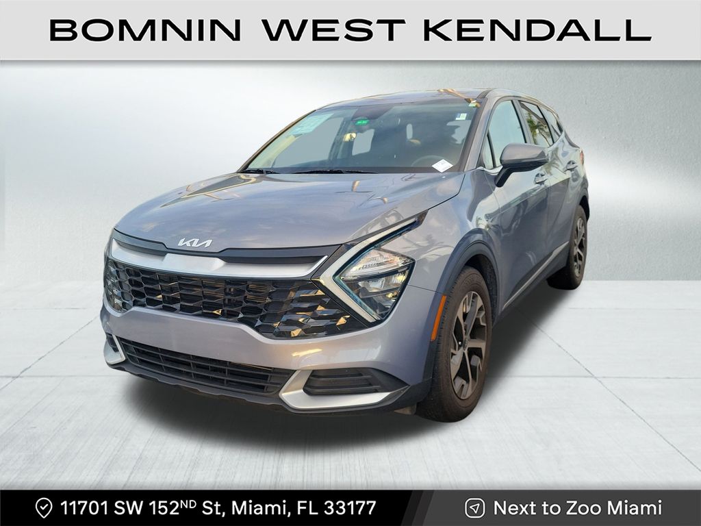 2023 Kia Sportage EX photo 2