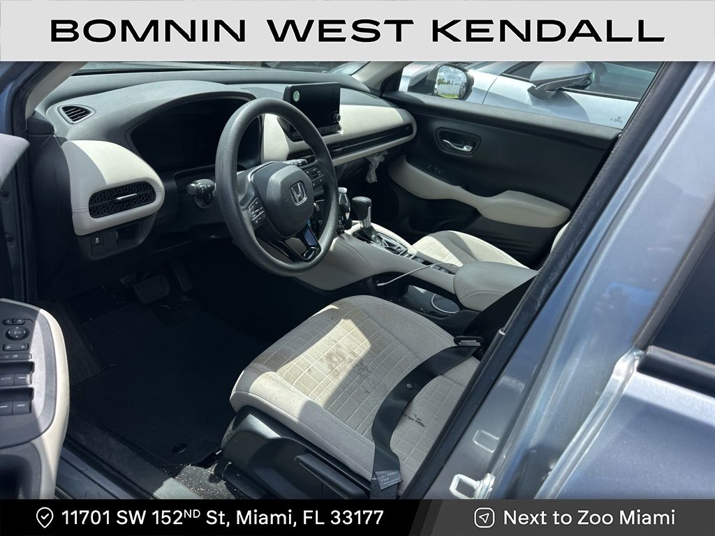 2024 Honda HR-V LX photo 3