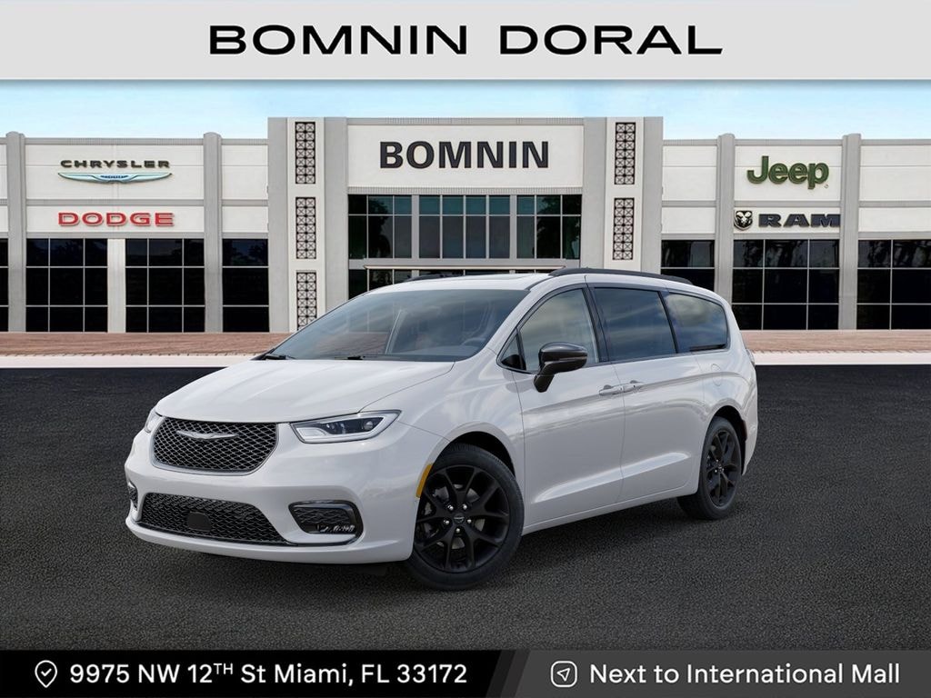 New 2026 Chrysler Pacifica Limited Passenger Van