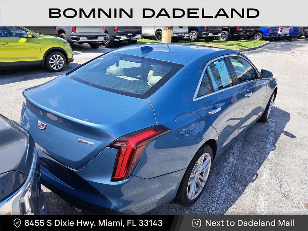 2024 Cadillac CT4 Luxury photo 4