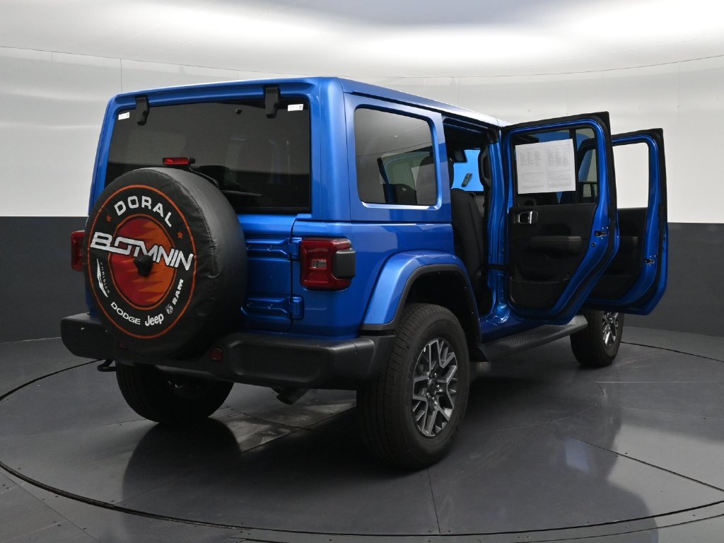 2025 Jeep Wrangler 4-Door Sahara - Photo 35