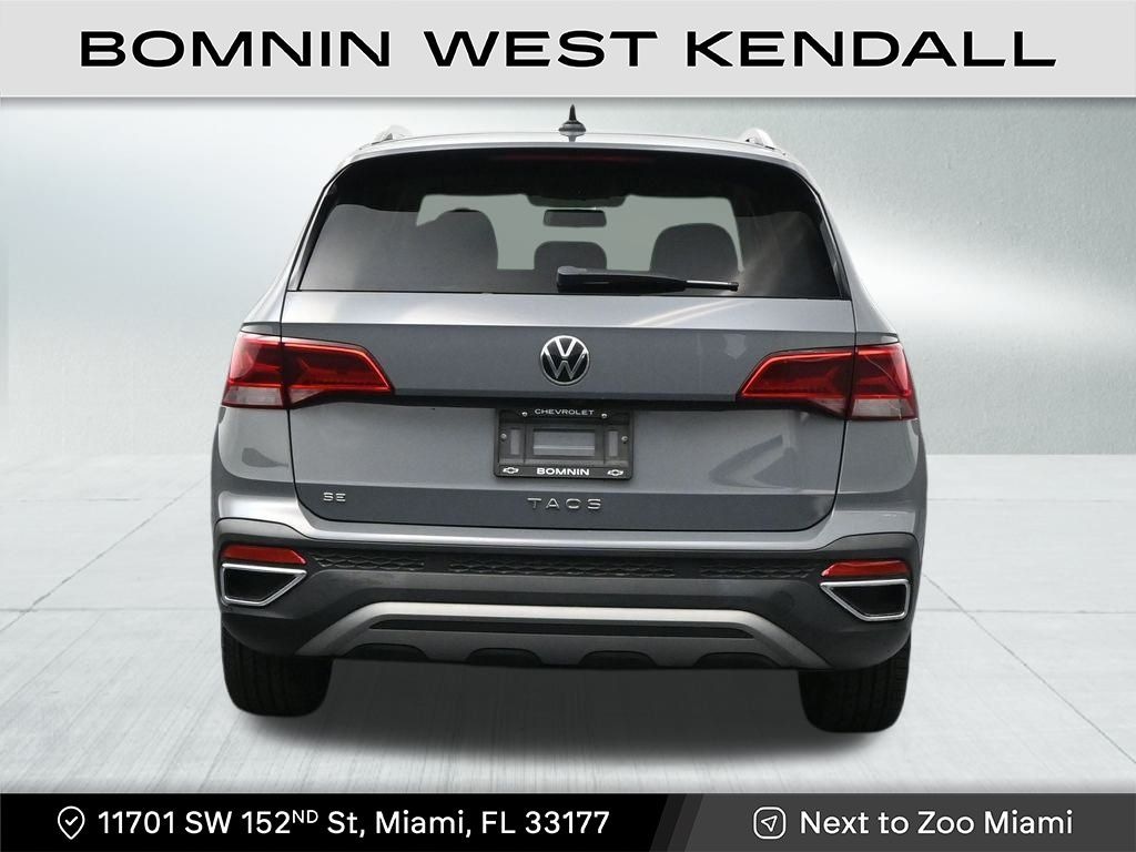 Used 2022 Volkswagen Taos 1.5T SE SUV