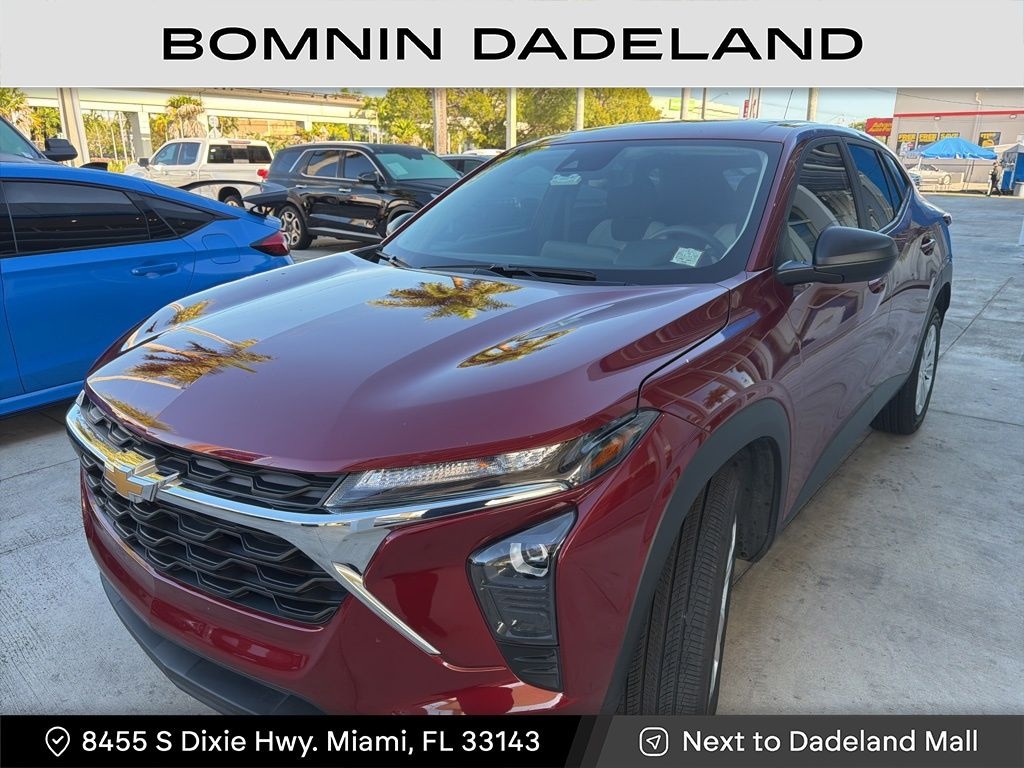 Used 2025 Chevrolet Trax LS SUV