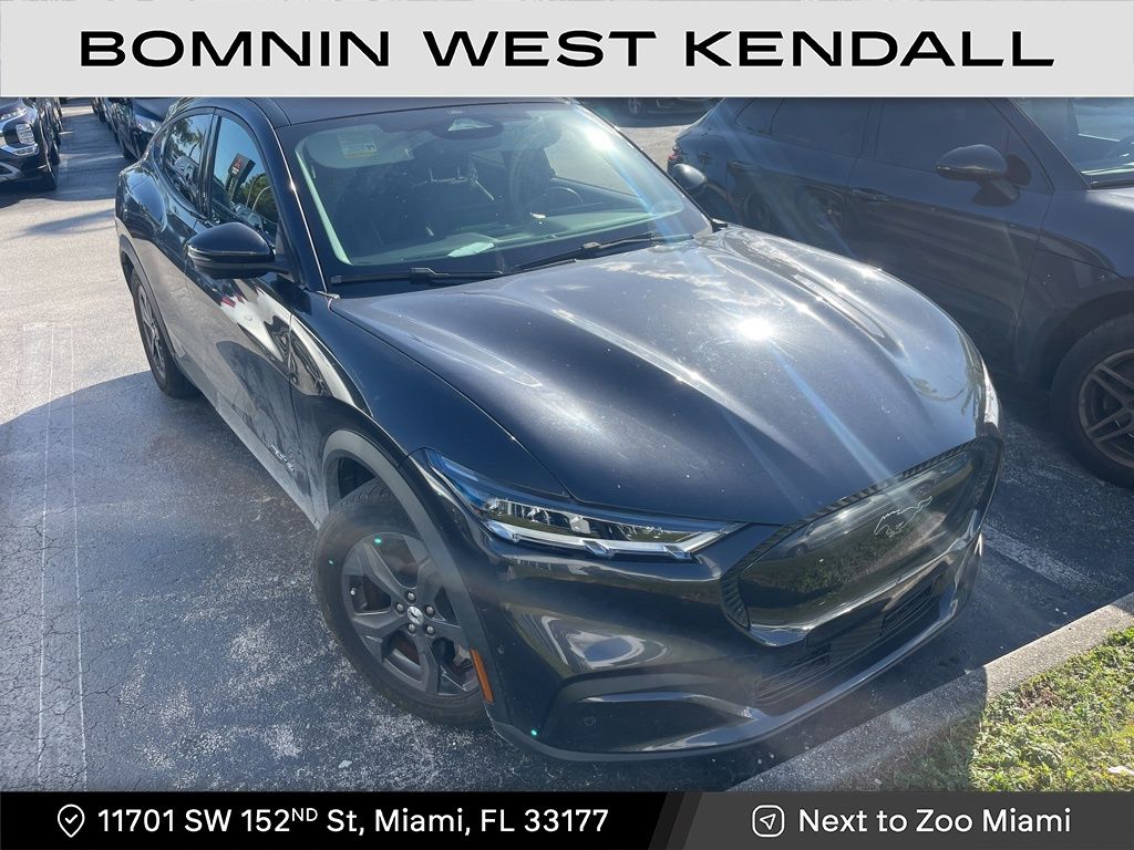 2021 Ford Mustang Mach-E Select photo 2