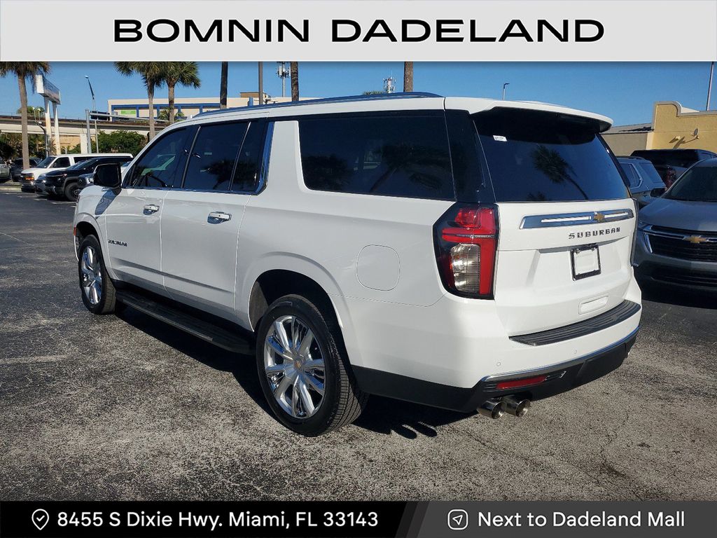 2024 Chevrolet Suburban High Country photo 3