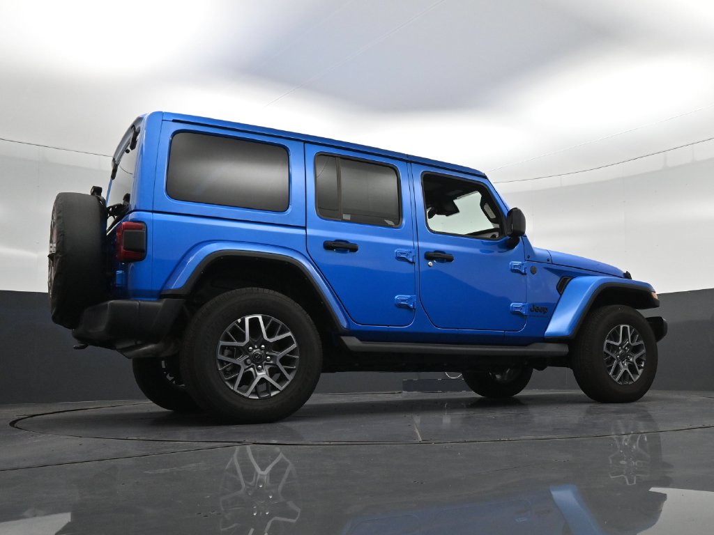 2025 Jeep Wrangler 4-Door Sahara - Photo 26