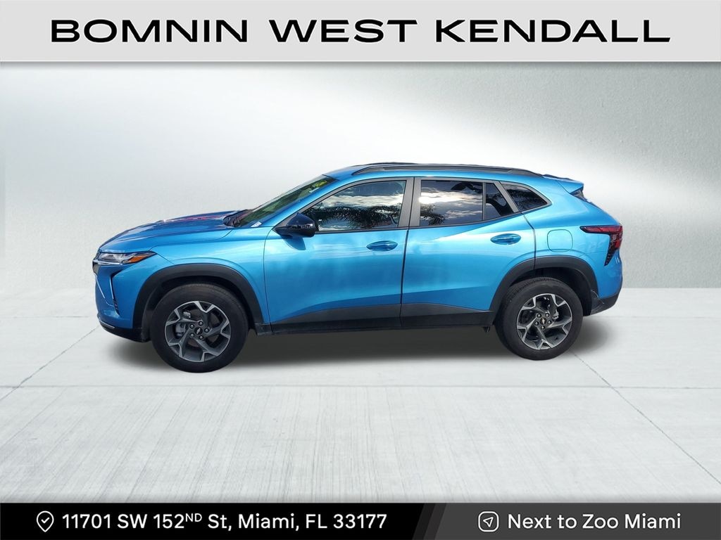 Used 2025 Chevrolet Trax LT SUV