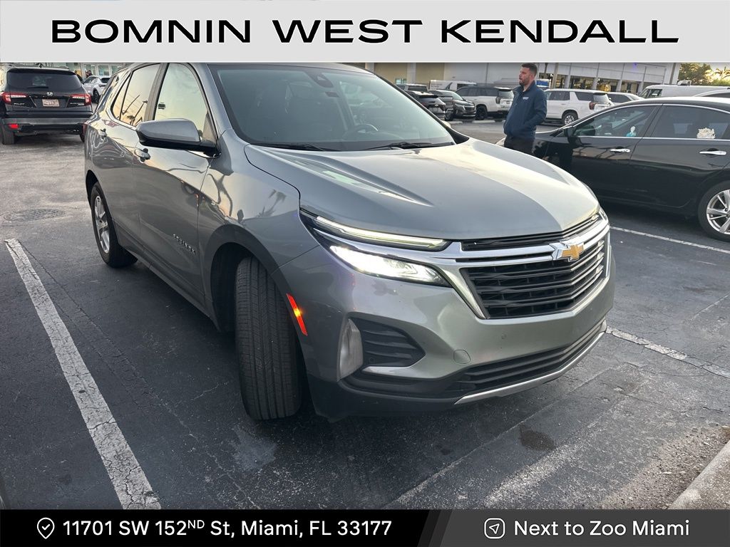 2024 Chevrolet Equinox LT photo 2