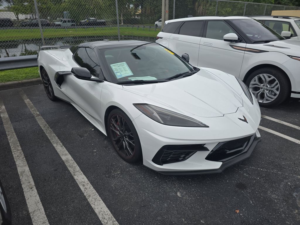 2023 Chevrolet Corvette Stingray 2LT photo 2